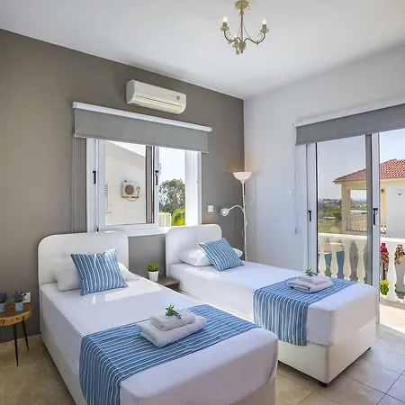 Villa Deluxe Nissi Beach