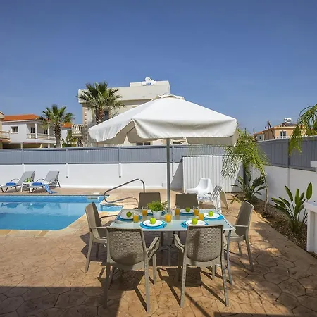 Villa Deluxe Nissi Beach