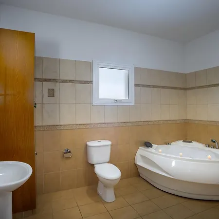 Villa Deluxe Nissi Beach Ajía Nápa